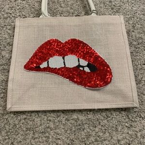 White jute tote red lips